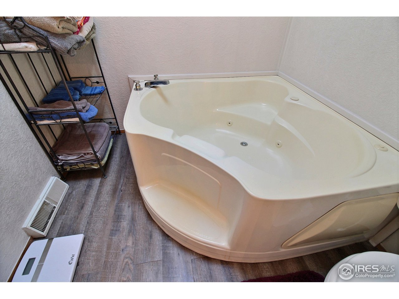 3115 West 3rd Street Road Greeley, CO 80631 - Photo 24 of 29 Gallery Image 24