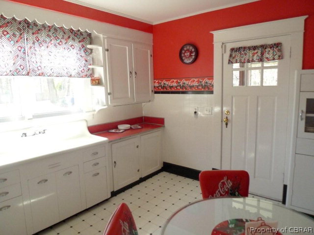 2604 Kings Creek Road Hayes, VA 23072 - Photo 7 of 22