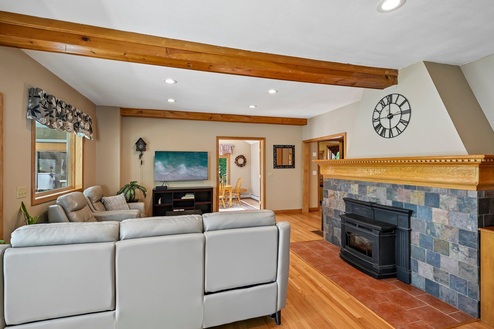76 Holts Point Road Hampstead, NH 03841 - Photo 13 of 56