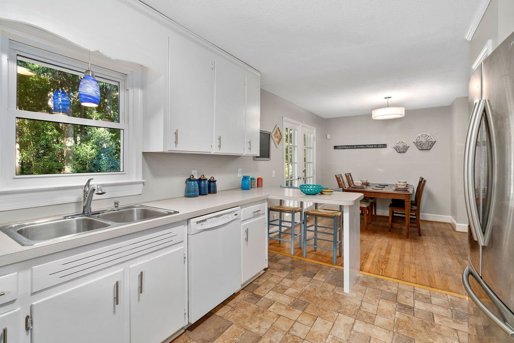 1314 Hampton Valley Road Cary, NC 27511 - Photo 9 of 24 Photo 9