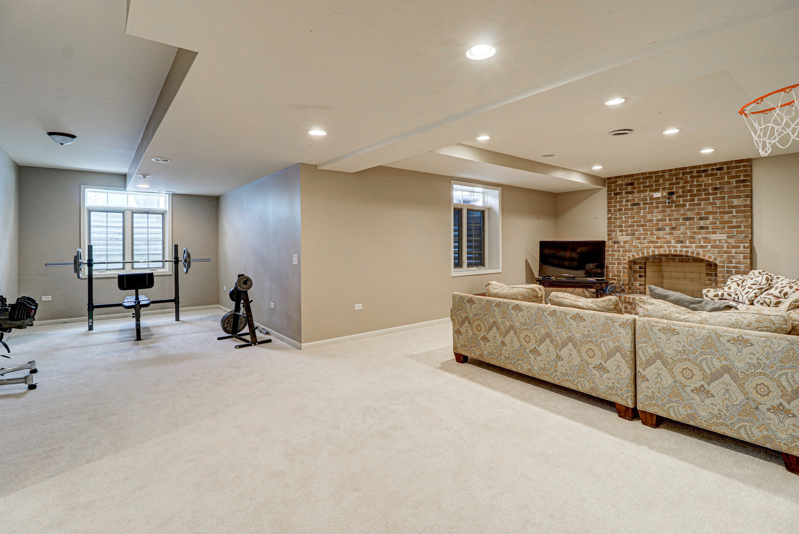 N491 Peter Road Winfield, IL 60190 - Photo 33 of 46 a living room with furniture and a flat screen tv