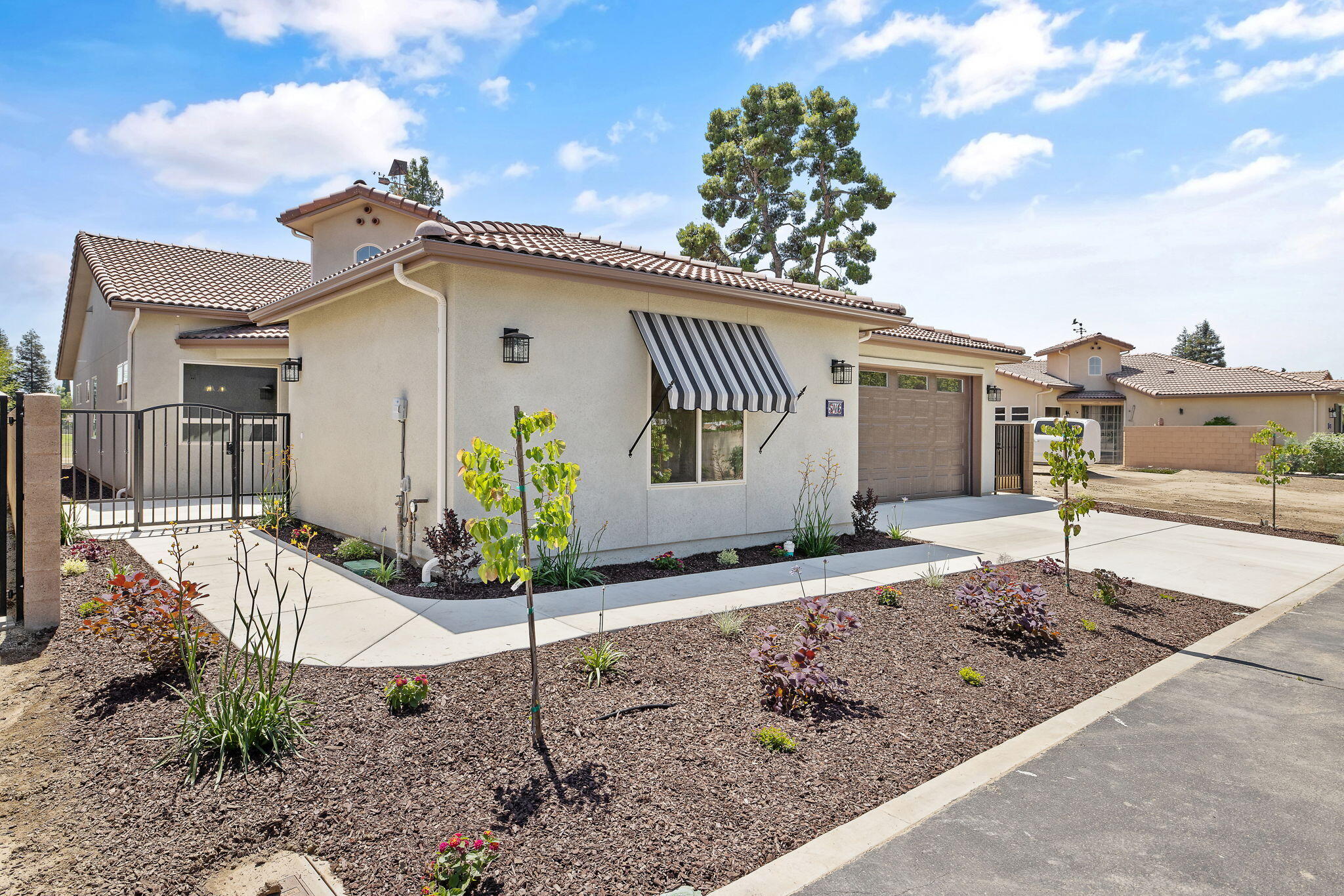 546 Little Lane Exeter, CA 93221 - Photo 2 of 41 3-web-or-mls-713A2363