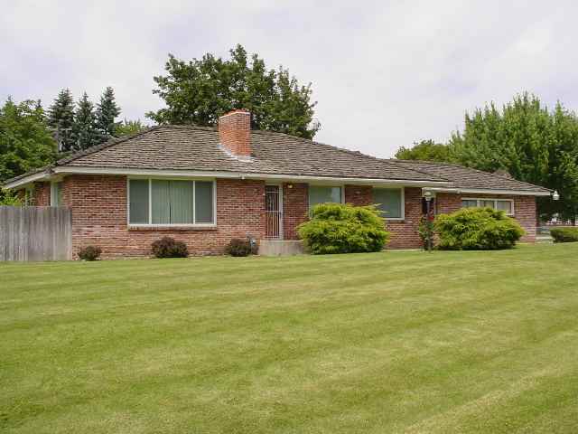 1023 North Bates Road Spokane Valley, WA 99206 - Photo 1 of 9 Gallery Image 1