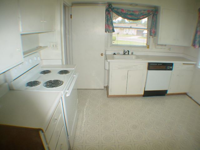 1023 North Bates Road Spokane Valley, WA 99206 - Photo 2 of 9 Gallery Image 2