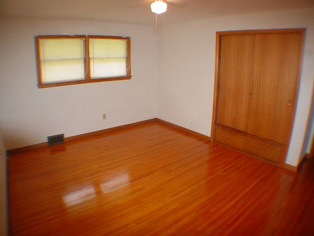 1023 North Bates Road Spokane Valley, WA 99206 - Photo 6 of 9 Gallery Image 6