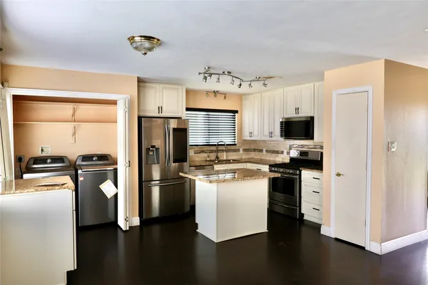 $1,750 | 6339 Settlers Square Lane, Katy, TX 77449