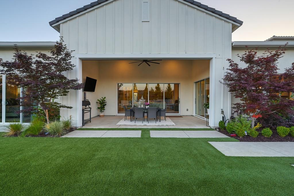 806 Fallen Log Court Rocklin, CA 95765 - Photo 73 of 94