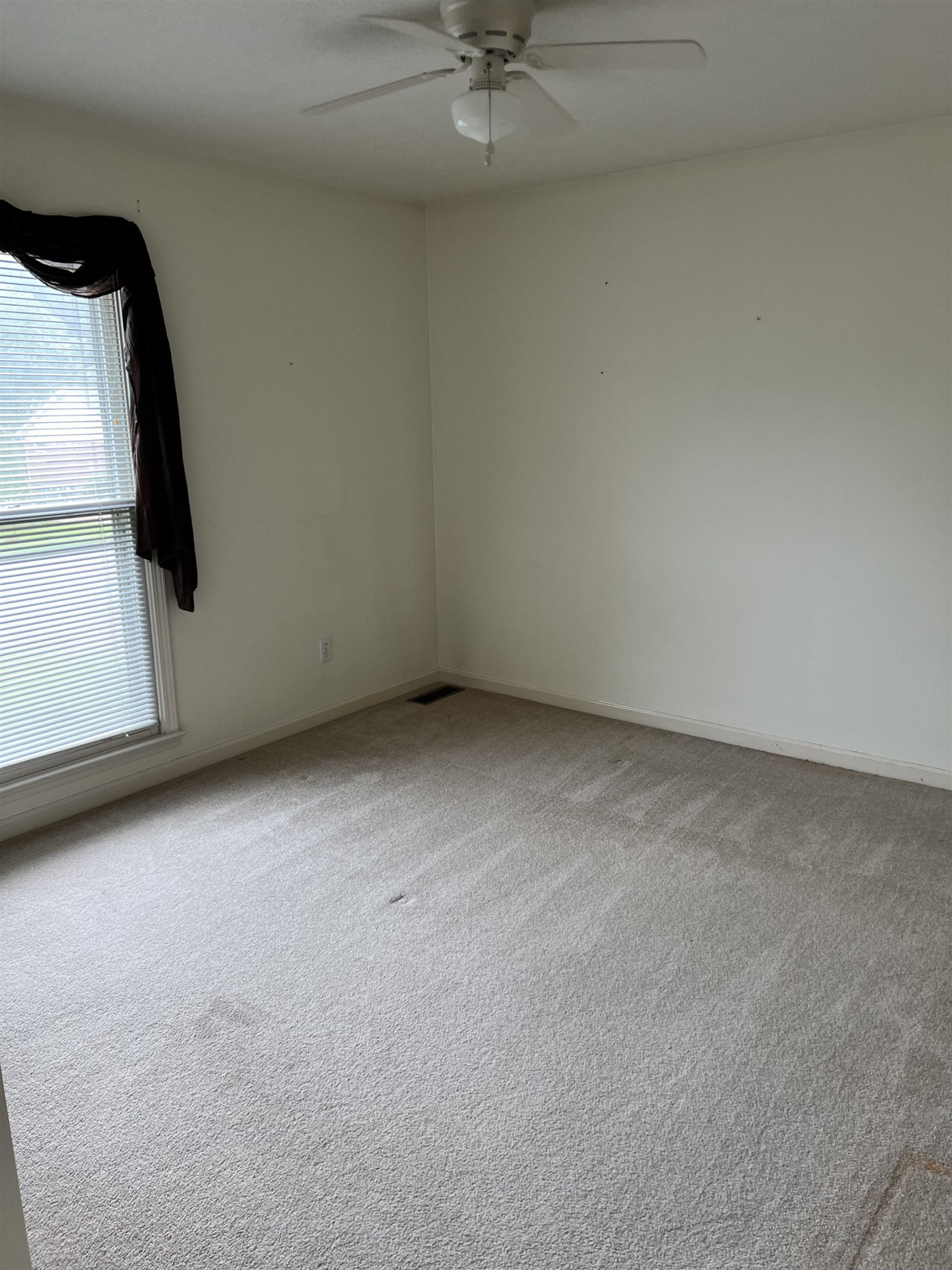 11 Yorkshire Cove Jackson, TN 38305 - Photo 4 of 7 a view of a room with a window