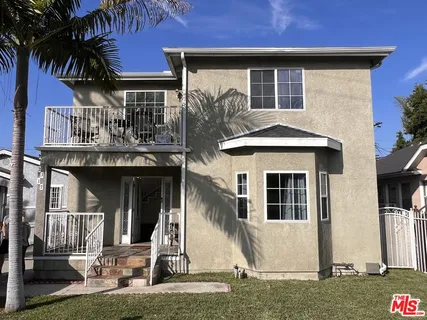 $4,500 | South Harcourt Avenue, Los Angeles, CA 90016