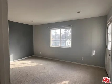 $4,500 | South Harcourt Avenue, Los Angeles, CA 90016