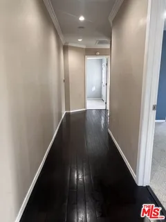 $4,500 | South Harcourt Avenue, Los Angeles, CA 90016