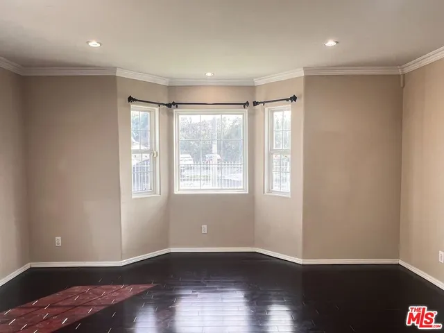 $4,500 | South Harcourt Avenue, Los Angeles, CA 90016