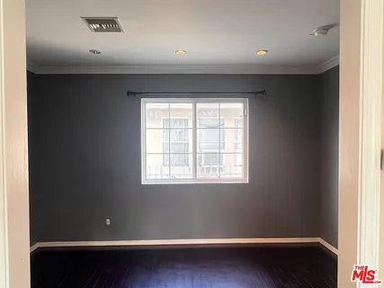 $4,500 | South Harcourt Avenue, Los Angeles, CA 90016