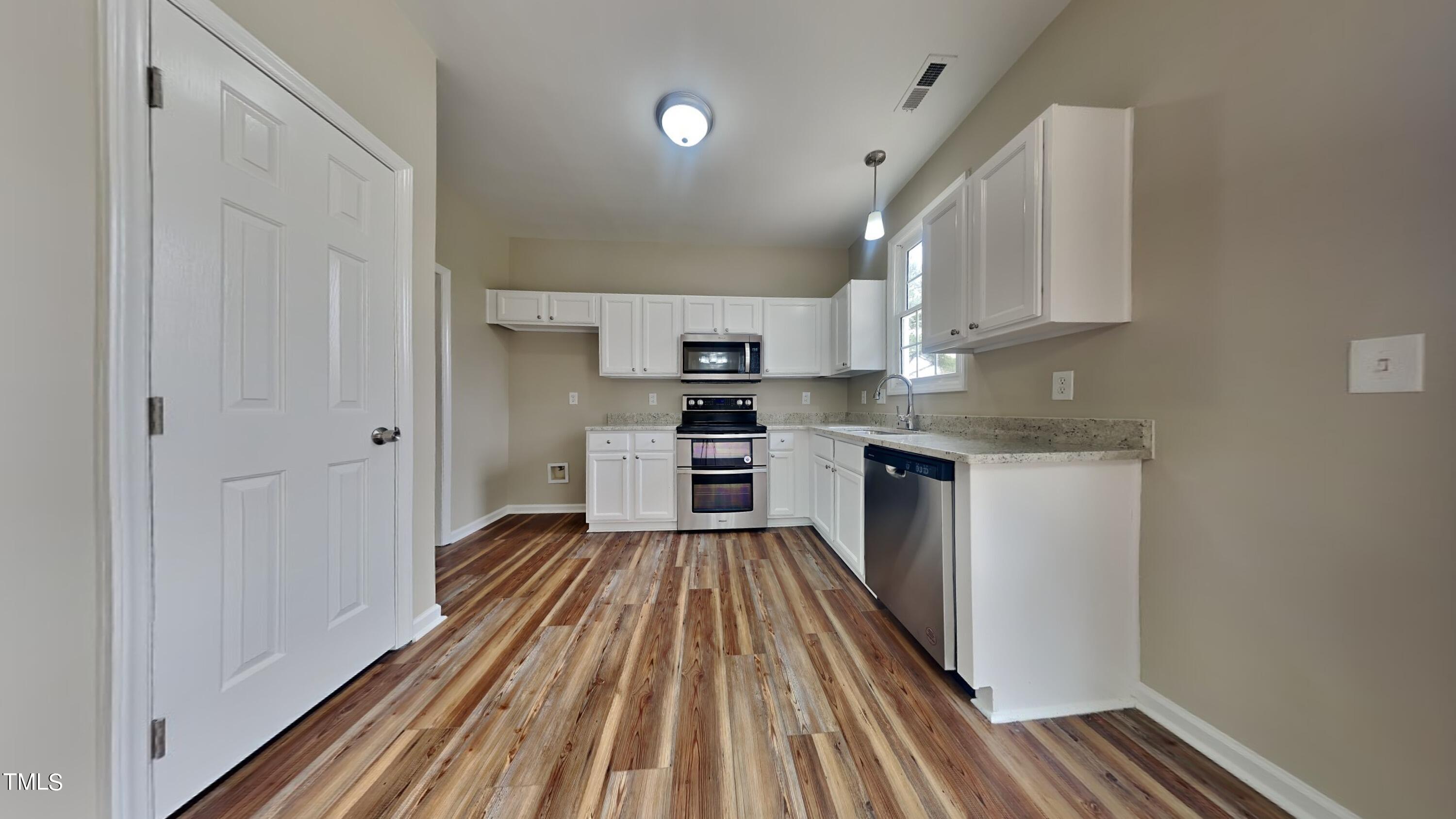 509 Hanska Way Raleigh, NC 27610 - Photo 5 of 13 7_Image_JCV08k3UpR