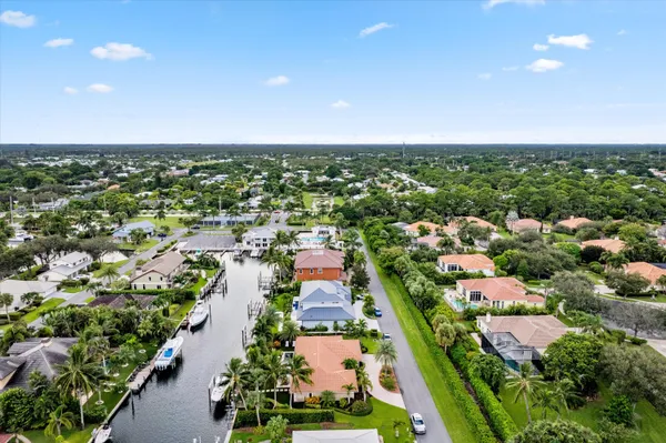 $3,750,000 | 8884 Southeast Pelican Island Way, Hobe Sound, FL 33455