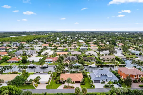 $3,750,000 | 8884 Southeast Pelican Island Way, Hobe Sound, FL 33455