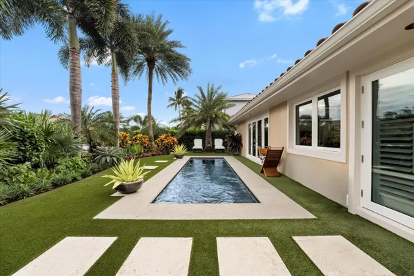 $3,750,000 | 8884 Southeast Pelican Island Way, Hobe Sound, FL 33455
