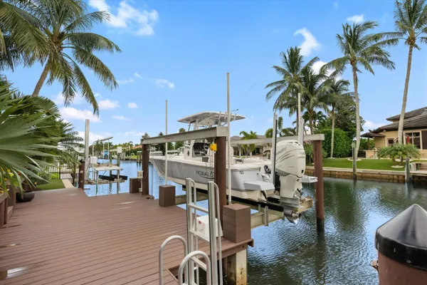 $3,750,000 | 8884 Southeast Pelican Island Way, Hobe Sound, FL 33455