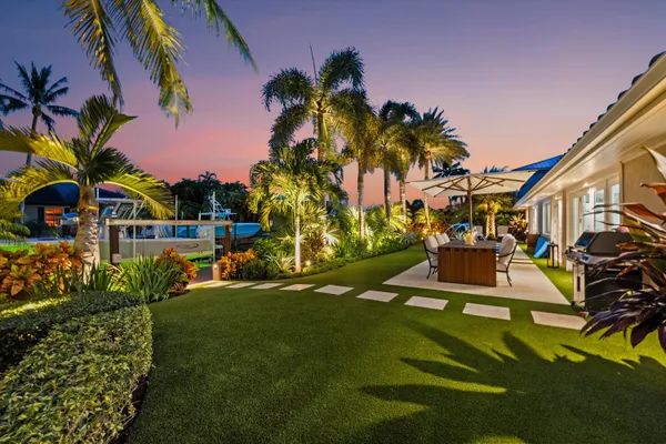 $3,750,000 | 8884 Southeast Pelican Island Way, Hobe Sound, FL 33455