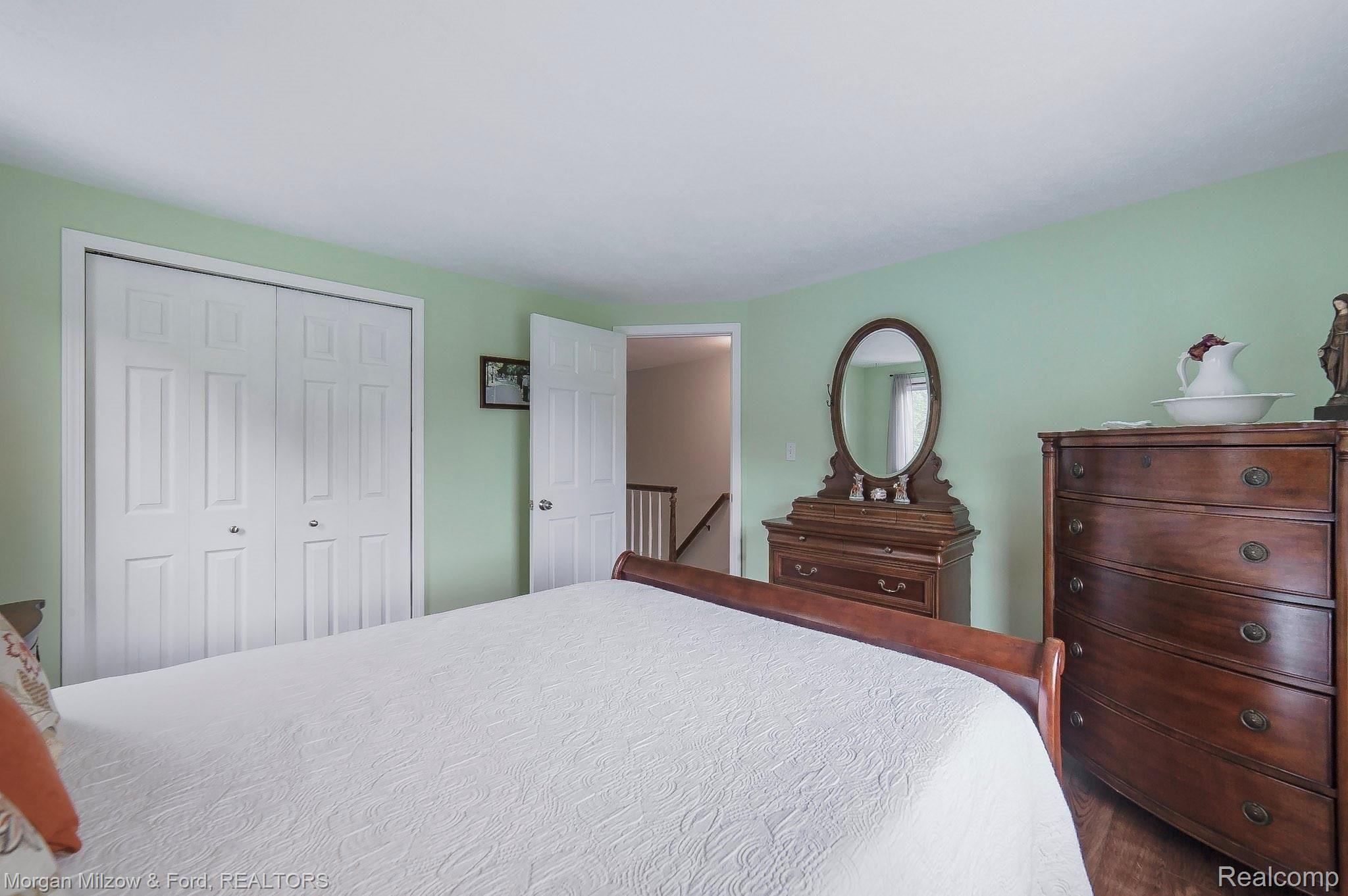 8105 Linden Road Fenton, MI 48430 - Photo 22 of 33 45-DSC_0531.jpg