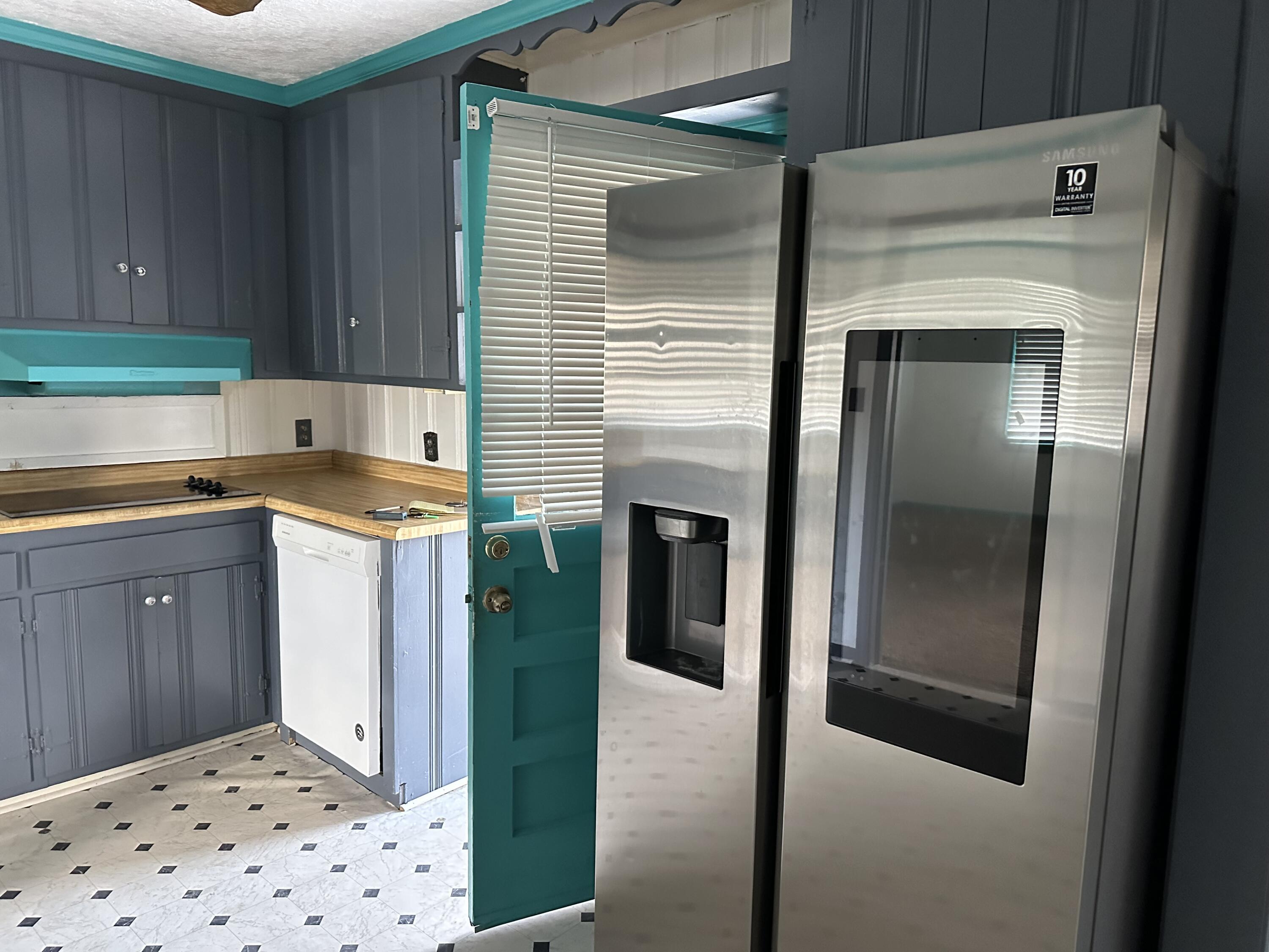 118 Alexander Street Crawfordville, GA 30631 - Photo 11 of 16 Kitchen Entry