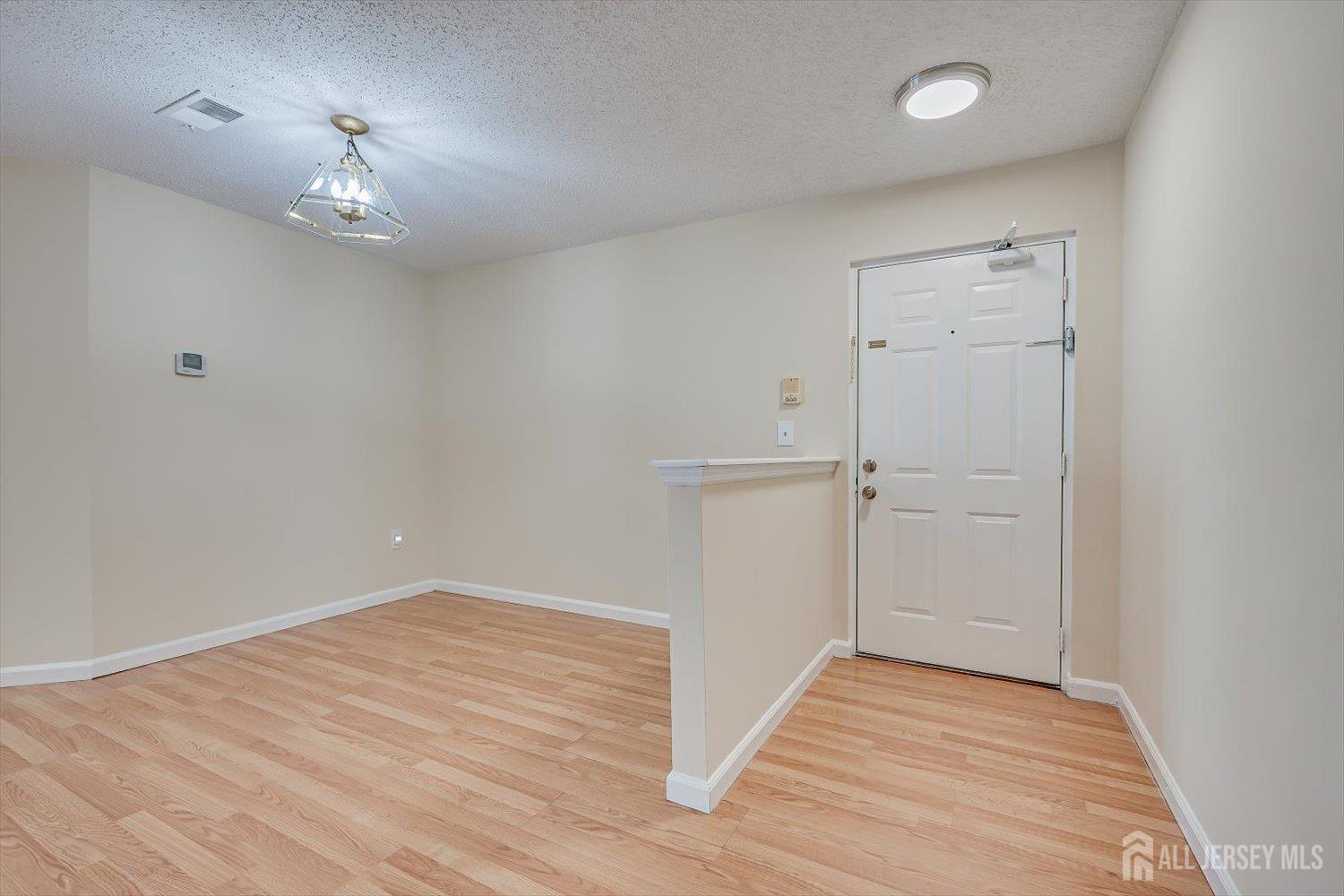 525 Edpas Road New Brunswick, NJ 08901 - Photo 5 of 39