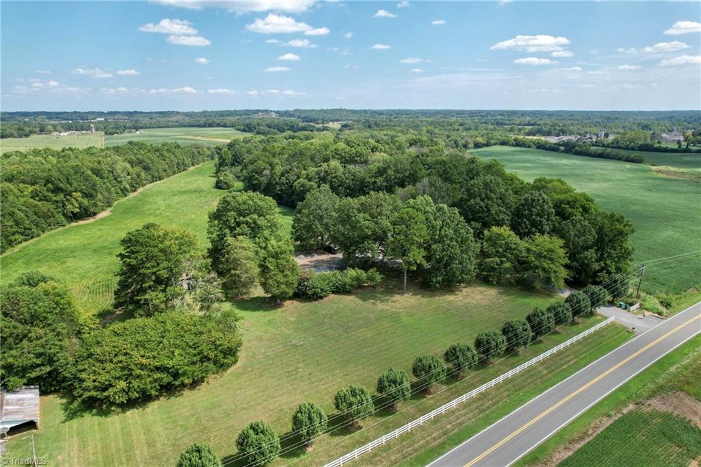 786 Farmington Road Mocksville, NC 27028 - Photo 5 of 22 Gallery Image 5