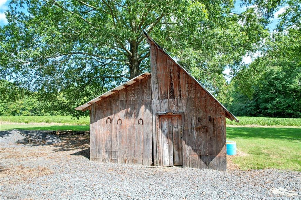 786 Farmington Road Mocksville, NC 27028 - Photo 10 of 22 Gallery Image 10