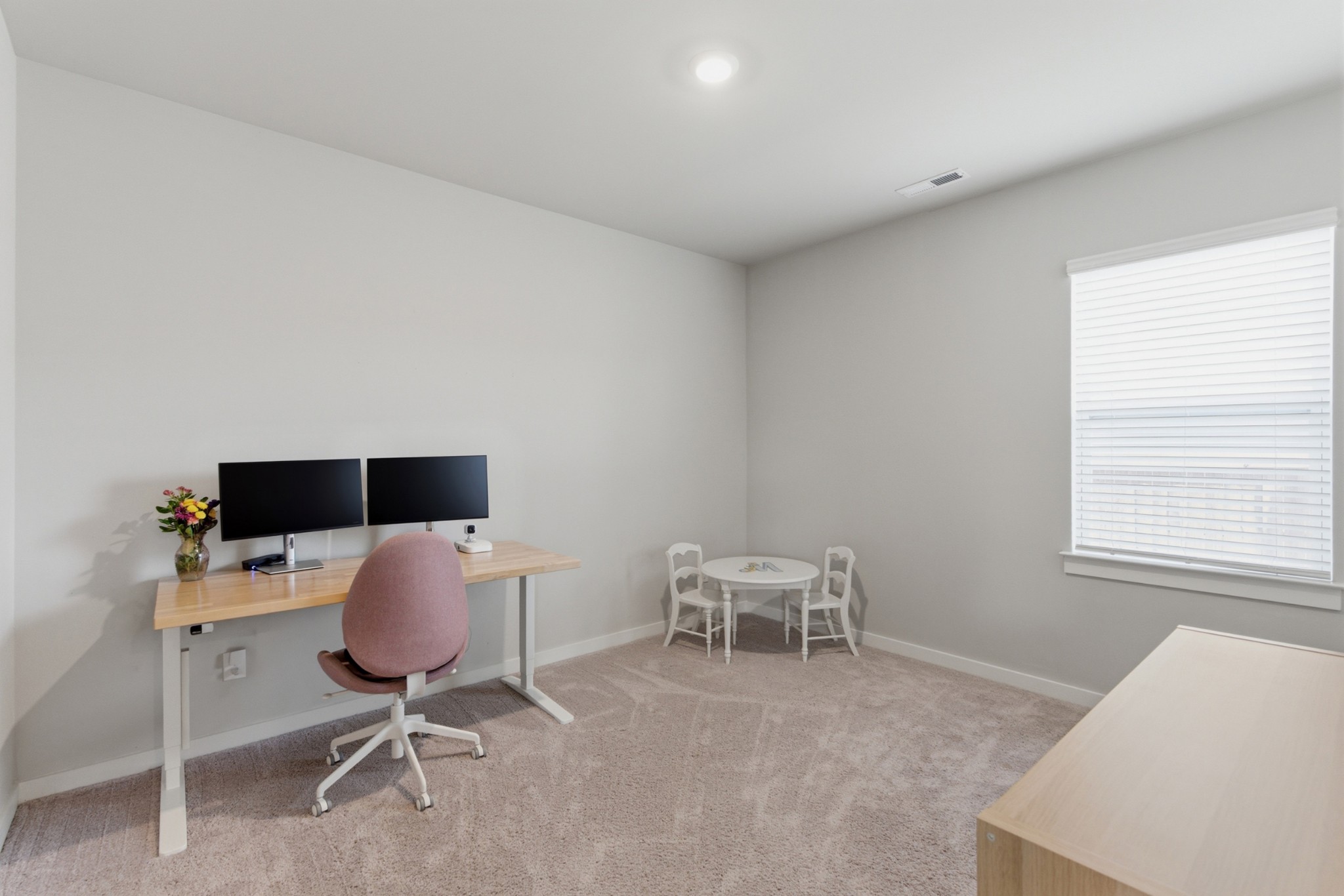 165 Harvest Point Boulevard Spring Hill, TN 37174 - Photo 20 of 28 a workspace with furniture and window
