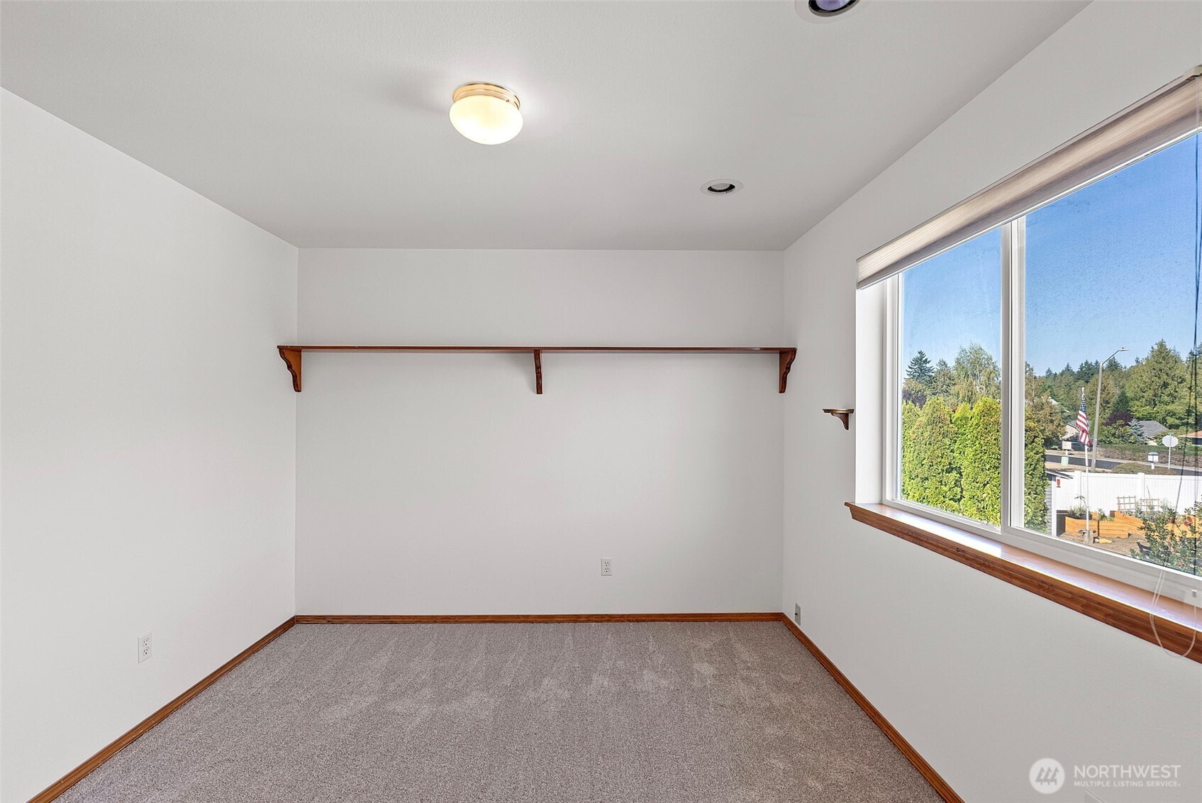 20165 Bue Rund Loop Northeast Poulsbo, WA 98370 - Photo 27 of 40 Gallery Image 27