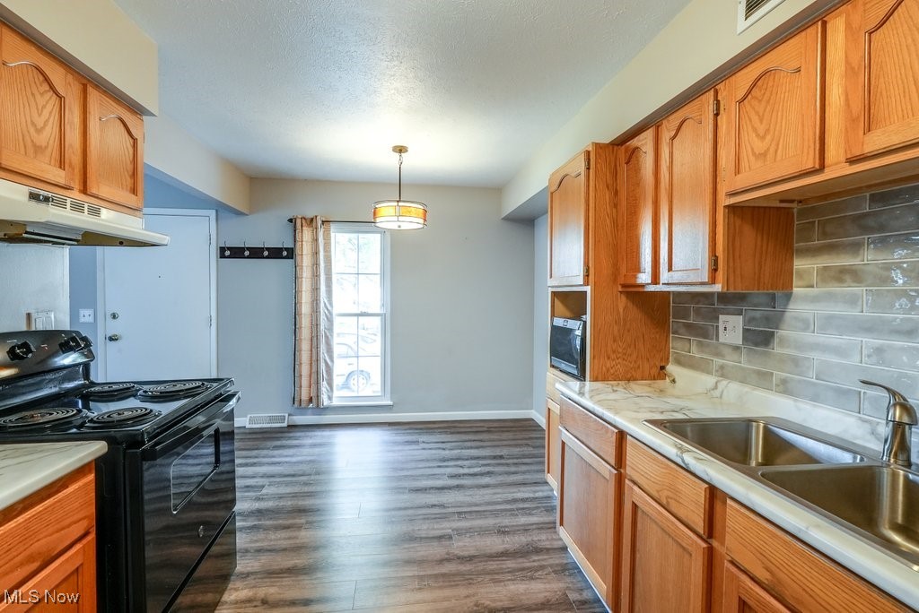17414 Sheldon Road Brook Park, OH 44142 - Photo 14 of 25 Gallery Image 14