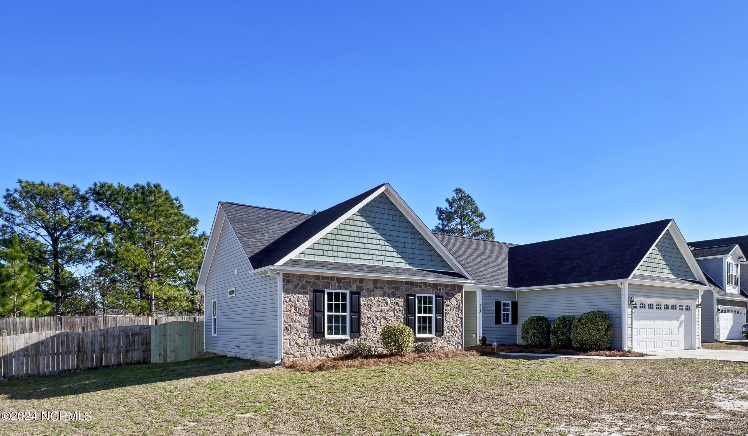 272 Inverness Drive Hubert, NC 28539 - Photo 2 of 27 1