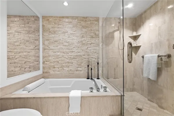 $15,000 | 601 Lido Park Drive, Unit 6D, Newport Beach, CA 92663