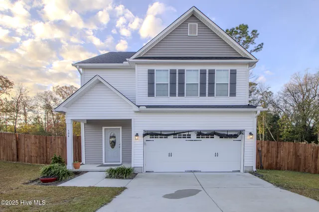 $315,000 | 504 Poults Drive, Richlands, NC 28574