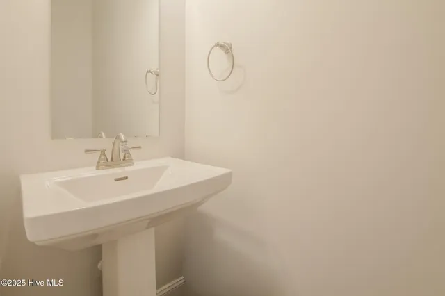 $315,000 | 504 Poults Drive, Richlands, NC 28574