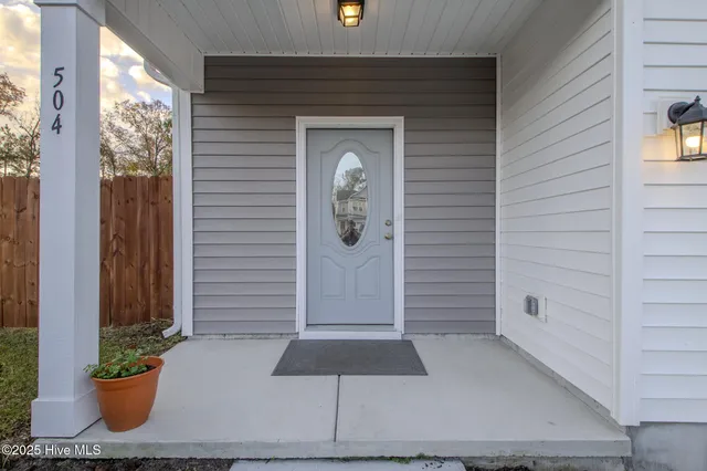 $315,000 | 504 Poults Drive, Richlands, NC 28574