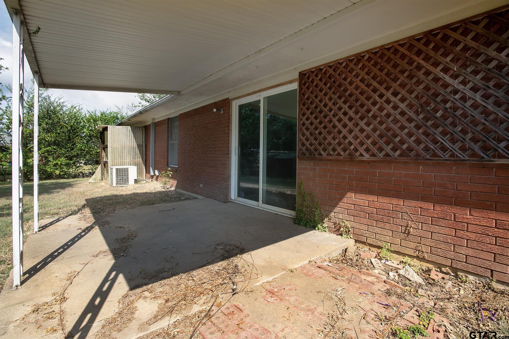 1512 North Whatley Road White Oak, TX 75693 - Photo 7 of 33