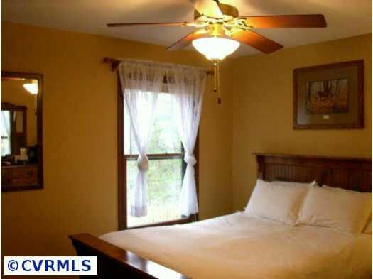 3638 Broad St Road Gum Spring, VA 23065 - Photo 8 of 10