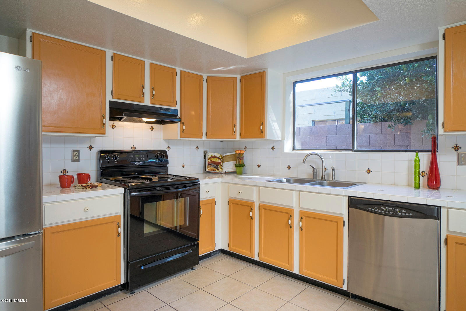 1528 East Allen Road Tucson, AZ 85719 - Photo 3 of 20 Gallery Image 3