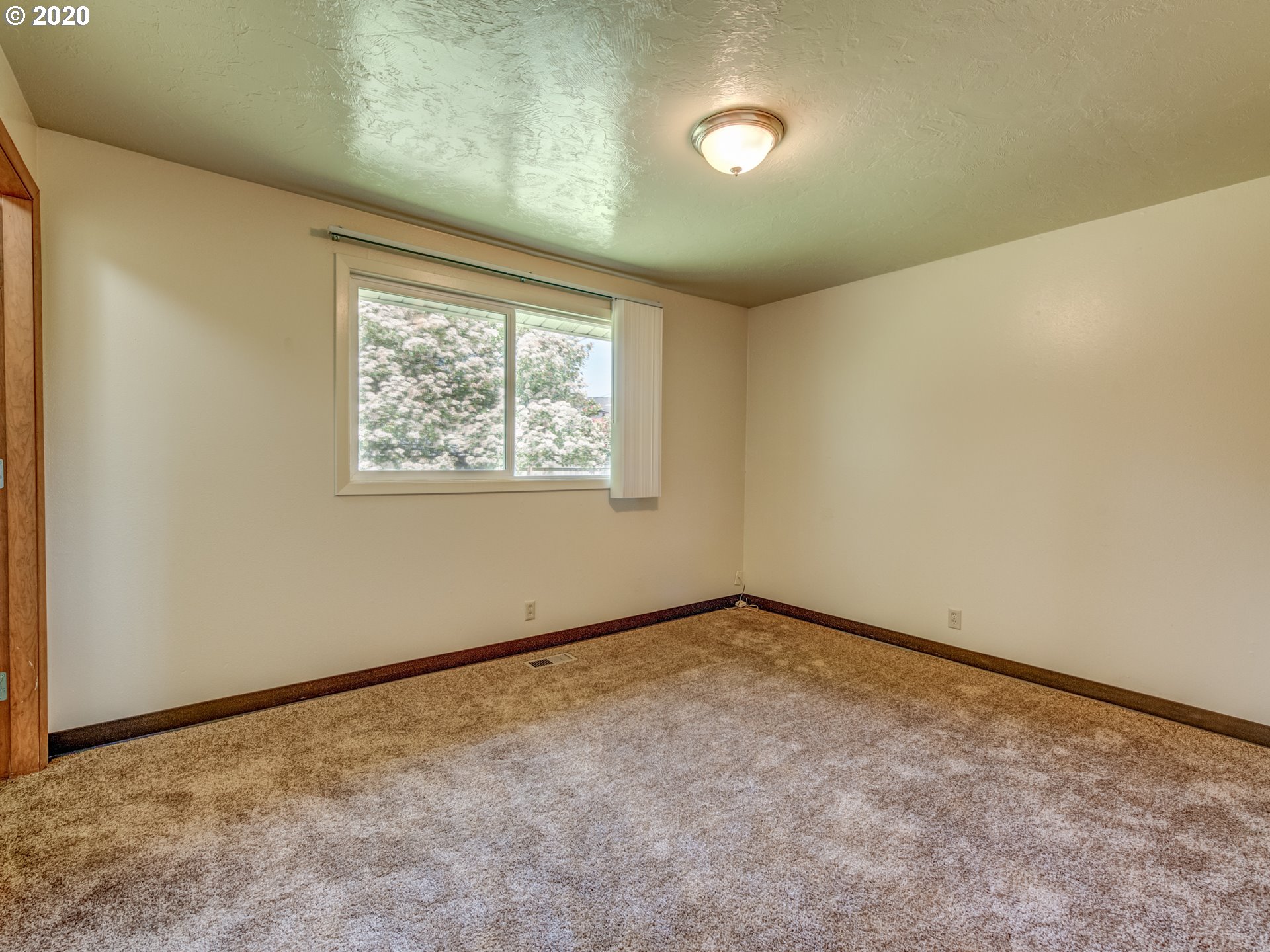 3540 Gilham Road Eugene, OR 97408 - Photo 18 of 26 Gallery Image 18