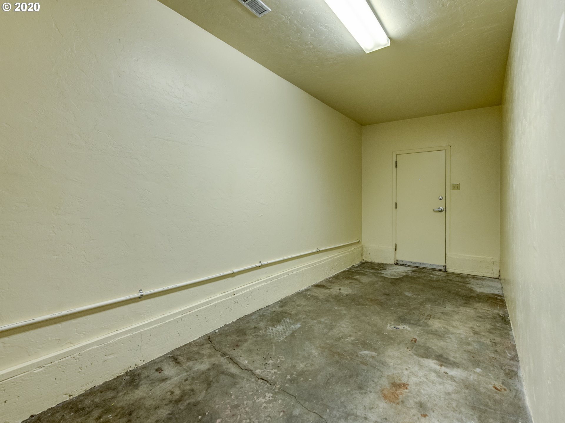 3540 Gilham Road Eugene, OR 97408 - Photo 23 of 26 Gallery Image 23