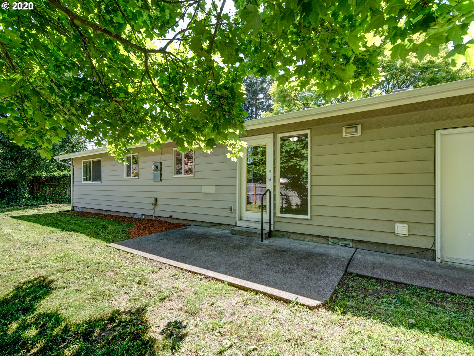 3540 Gilham Road Eugene, OR 97408 - Photo 25 of 26 Gallery Image 25