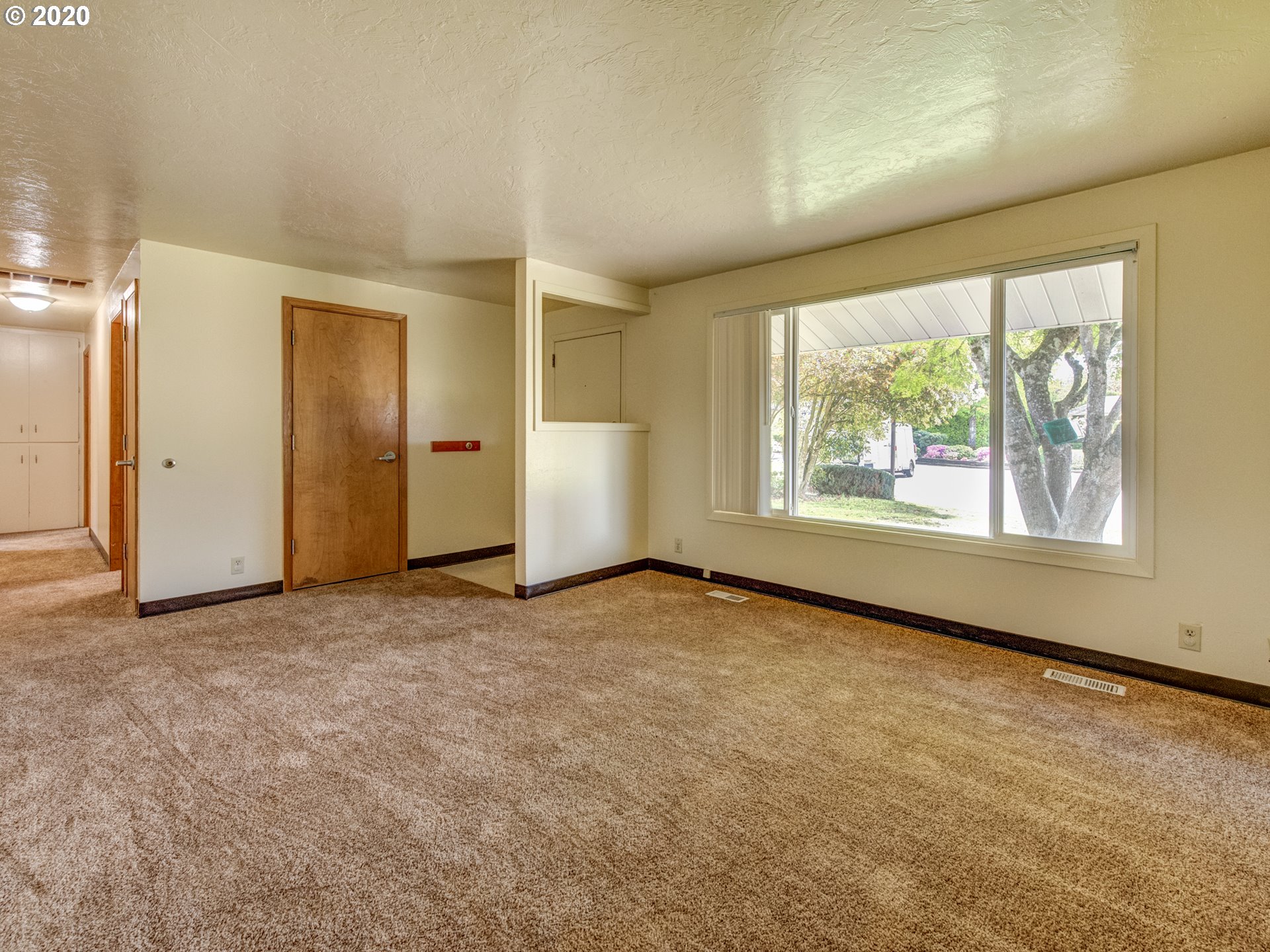 3540 Gilham Road Eugene, OR 97408 - Photo 5 of 26 Gallery Image 5