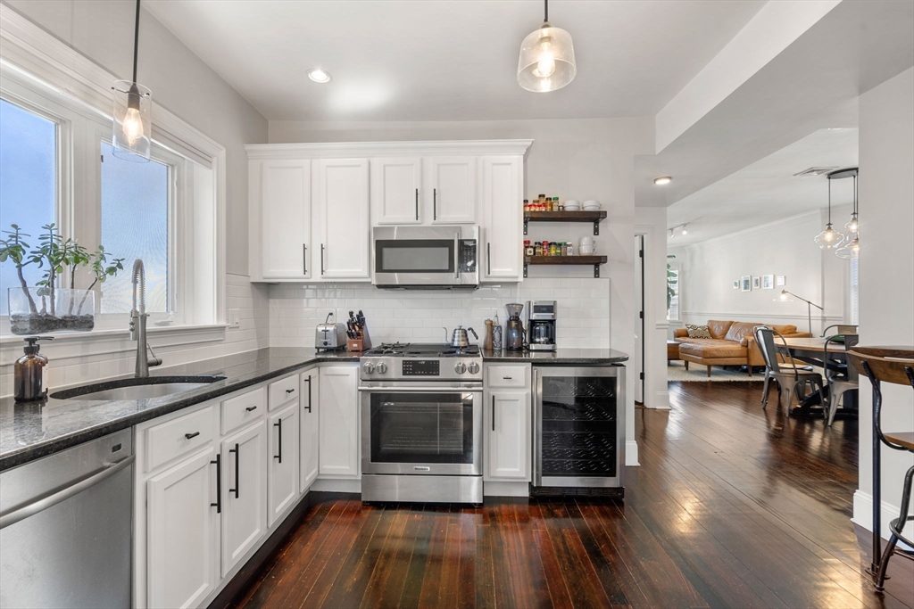 27 St Marks Road, Unit 3 Boston, MA 02124 - Photo 7 of 22 Gallery Image 7