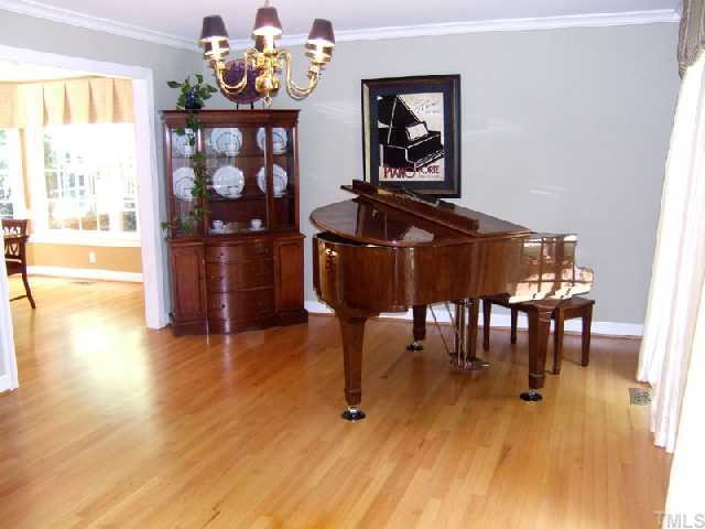 4809 Oak Way Raleigh, NC 27613 - Photo 2 of 12