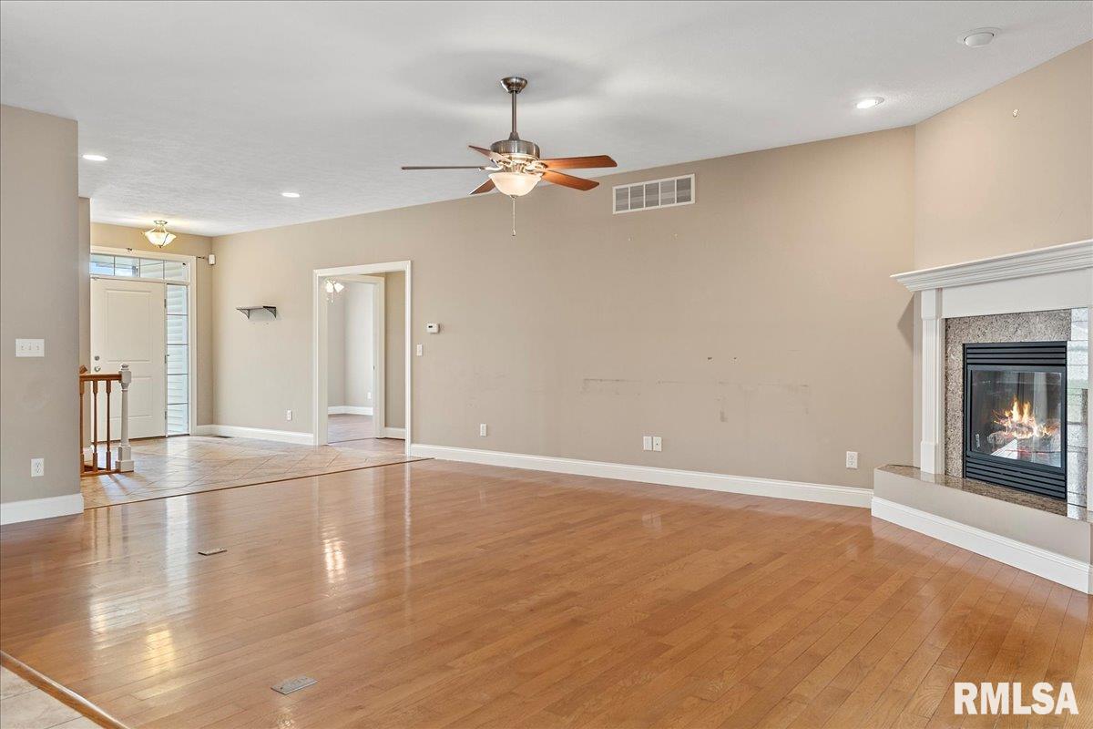 608 Burberry Lane Rochester, IL 62563 - Photo 7 of 46
