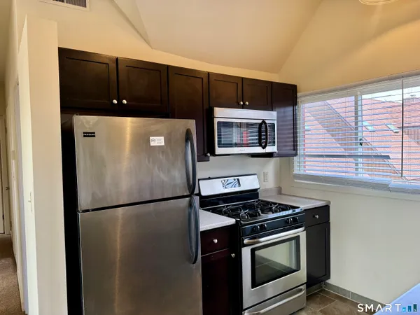 $2,615 | 112 Montoya Drive, Unit 112, Branford, CT 06405