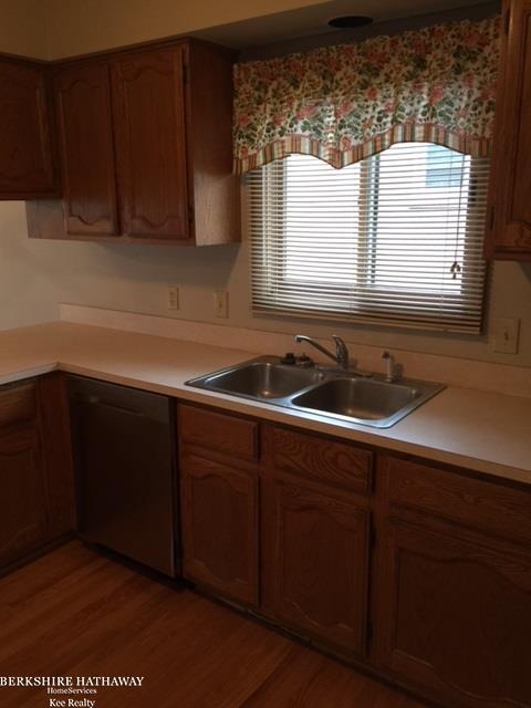 492 Buttercup Drive Rochester, MI 48307 - Photo 8 of 14