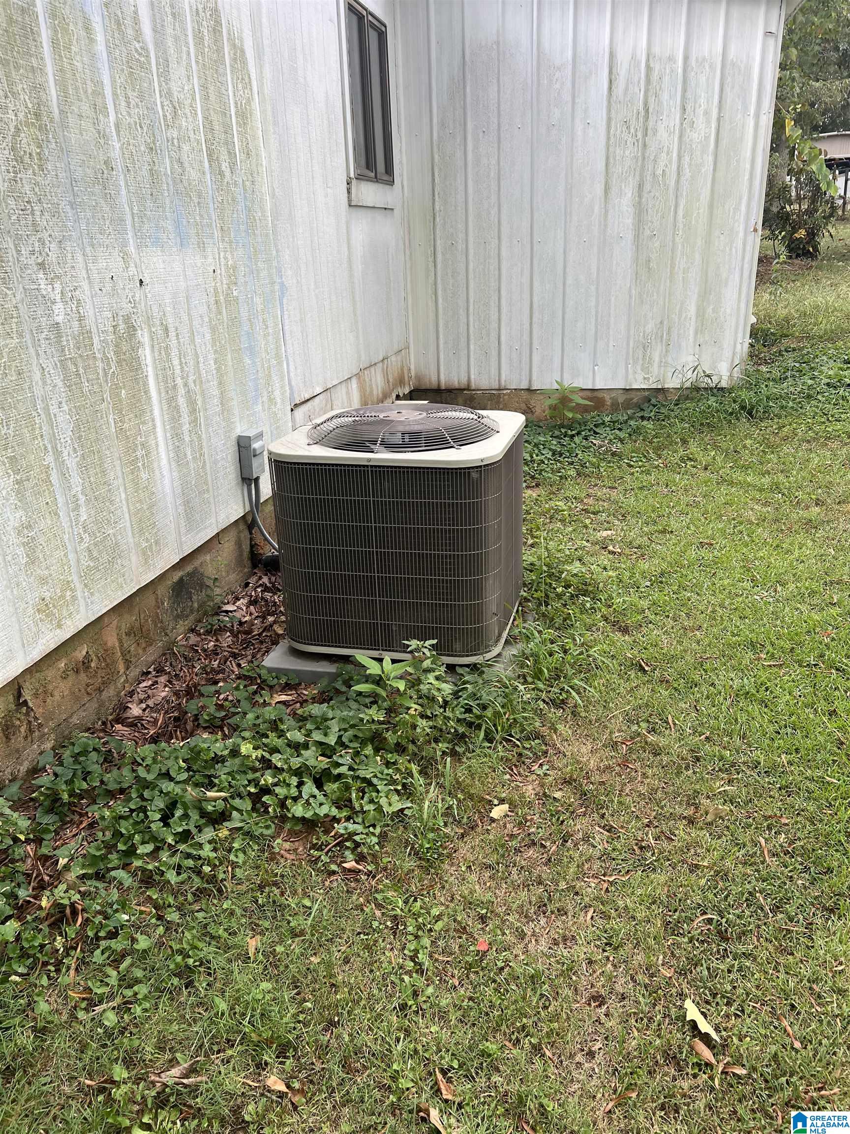 135 Self Road Anniston, AL 36201 - Photo 17 of 25