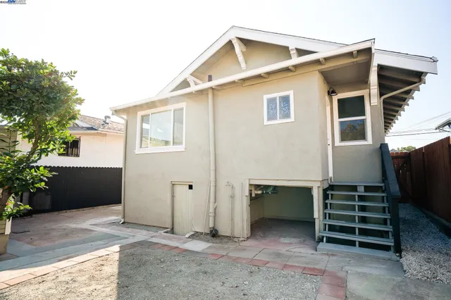 $740,000 | 2232 Rosedale Avenue, Oakland, CA 94601